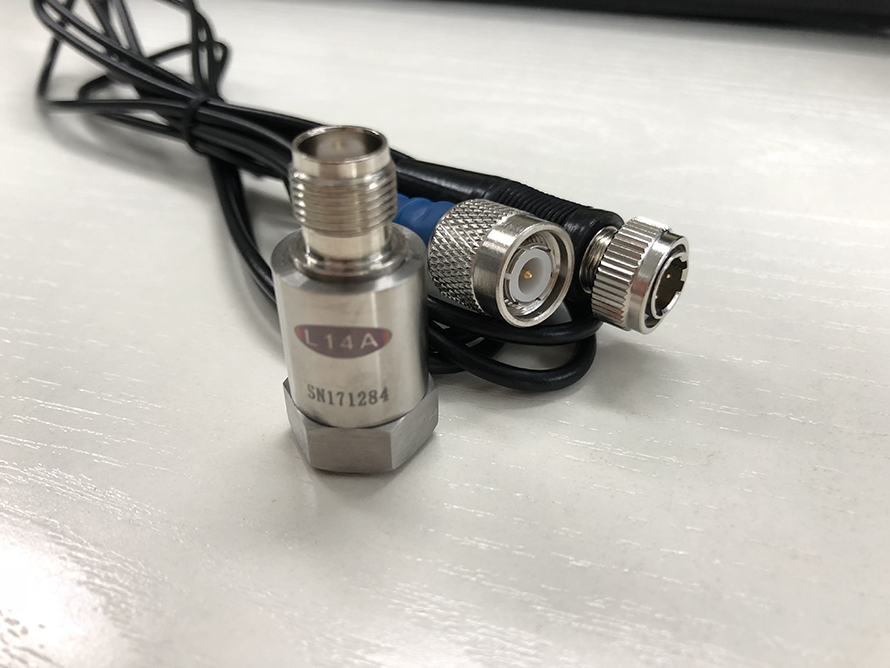 振動(dòng)分析儀外置傳感器